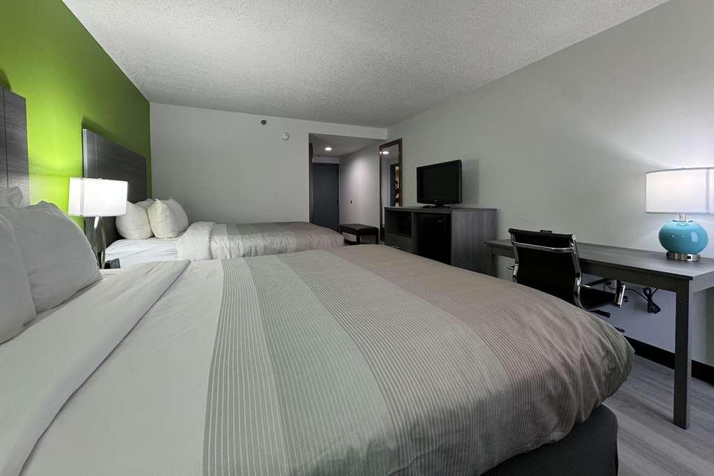 Quality Inn Clarksville - Exit 11 Room photo